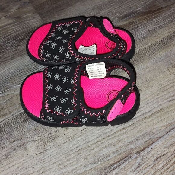 Little Girls sandals bundle of 3 pair Sz 3 - Picture 6 of 12